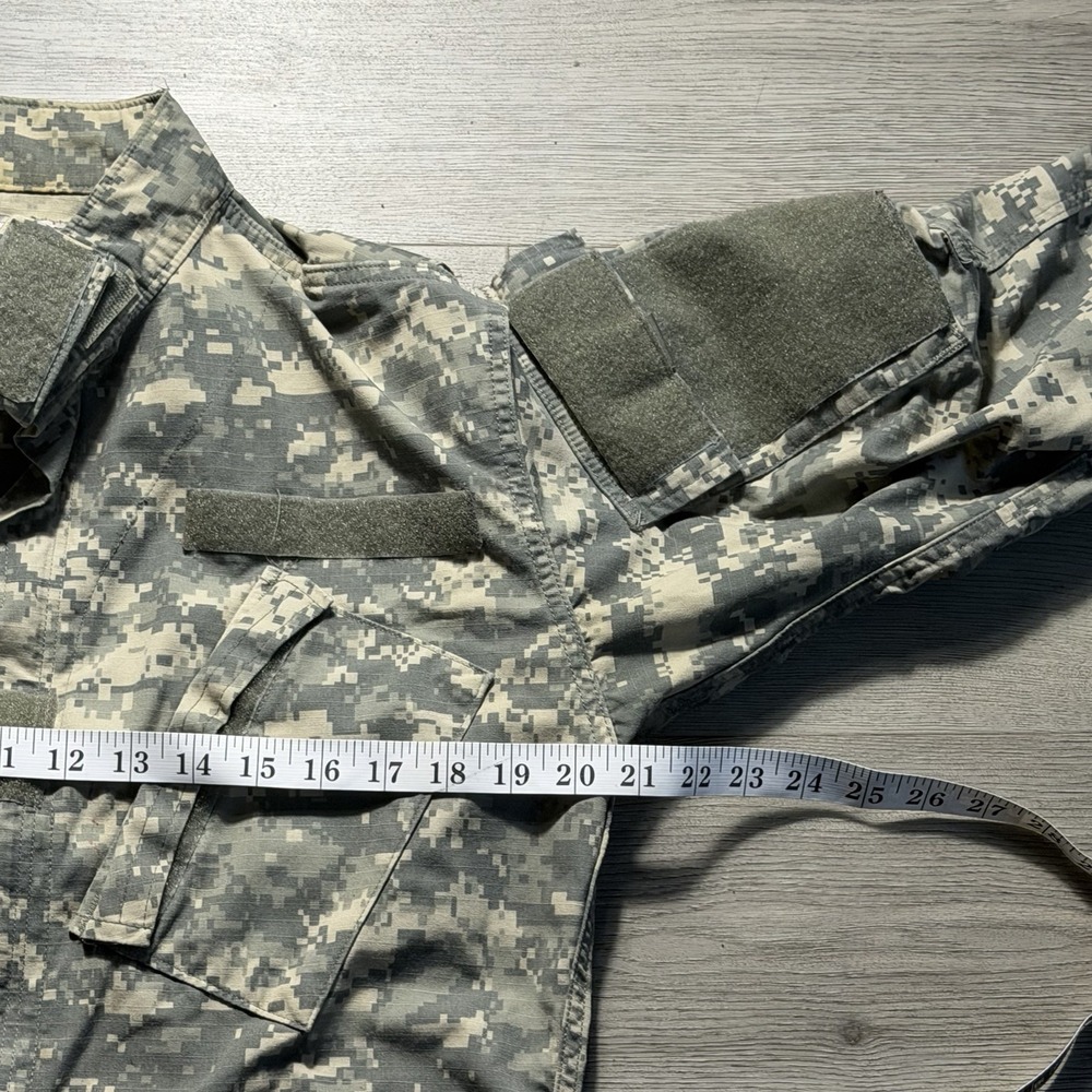 US Army Combat Uniform (ACU) Shirt Jacket Digital Camo UCP, XS, X-Small - Picture 5 of 7